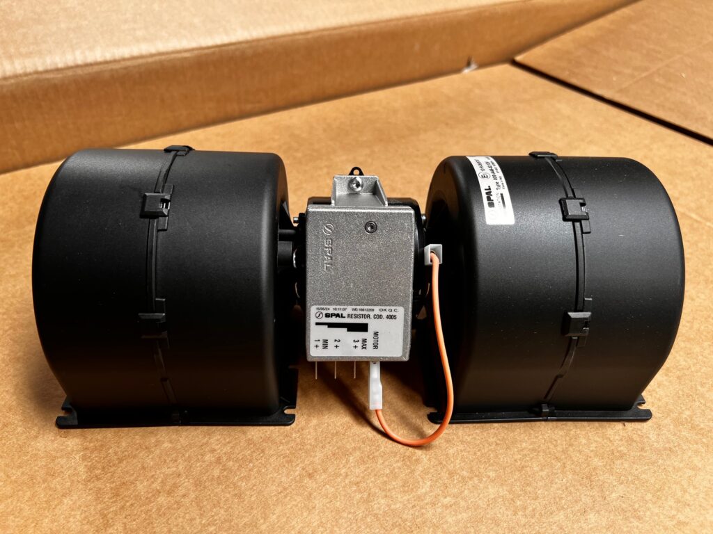 BLOWER DOBLE EJE SPAL 12V CATERPILLAR 303-320 MACK MR
